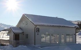 Lyngsalpan Cruise Lodge - Lenangstinden